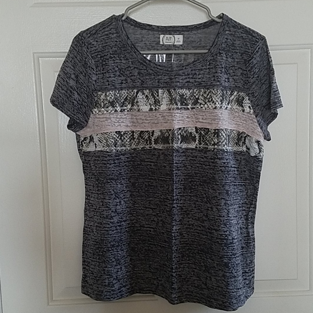 Maurices NWT Burnout Tshirt with Reptile Print